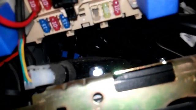 No prenden las luces de stop de tiida,SOLUCIONADO смотреть онлайн