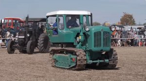 Выставка старых немецких тракторов 1920-1970-х годов. Изумительный звук двигателей.