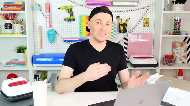 HOW TO PERSONALIZE COFFEE MUGS WITH CRICUT FOR BEGINNERS | CRICUT TUTORIALS FOR BEGINNERS смотреть онлайн