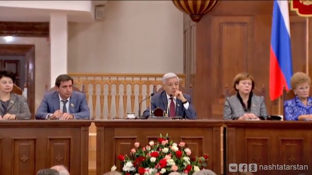 Рустам Минниханов: «Будущий состав Госсовета РТ должен сочетать в себе обновление и преемственность смотреть онлайн