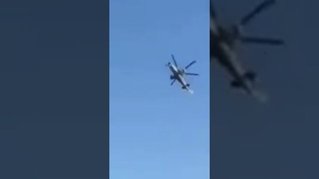 Ка-52 ВКС РФ над пляжем в Латакии смотреть онлайн