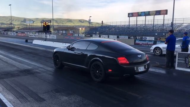 650hp MERCEDES C55 AMG M113k swap vs Bentley Continental GT w12 смотреть онлайн