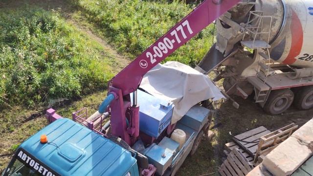 Бетононасос качает. Красноярск. Емельяново смотреть онлайн