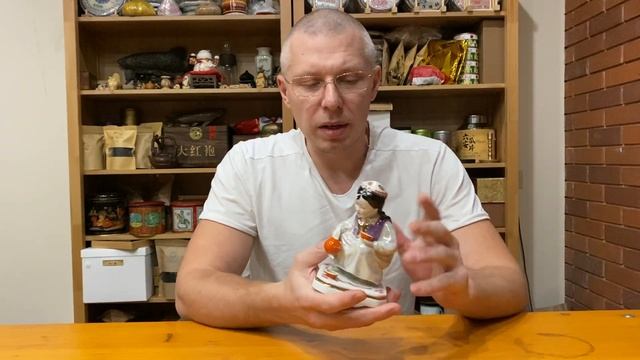 СТАТУЭТКА. Фарфоровая статуэтка Маленькая хозяйка или узбечка с чайником смотреть онлайн