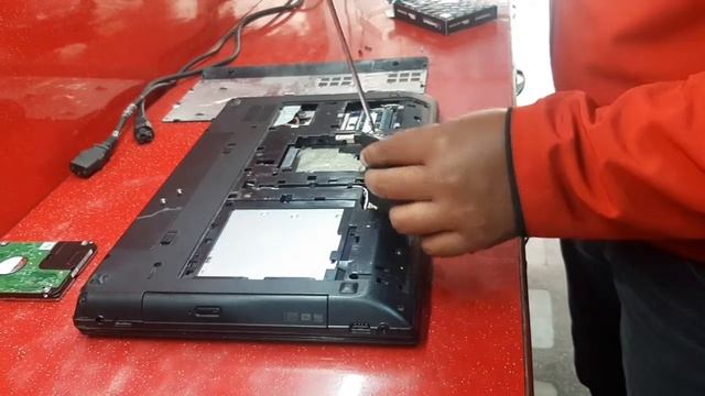Lenovo G580 / N580 SSD INSTALLATION | #laptopRepairing #ssd
