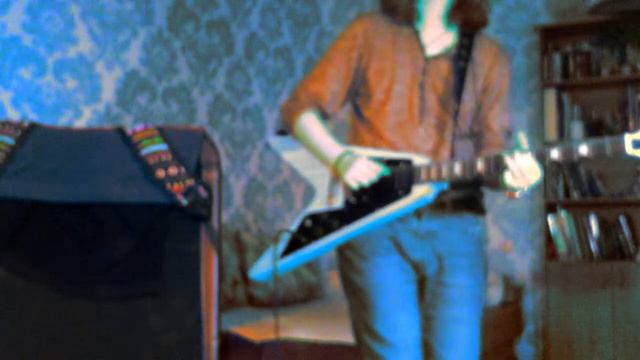M&P | Flying V (Guitar Demo) смотреть онлайн