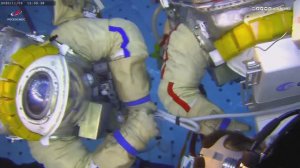 Отработка в бассейне циклограммы выхода в космос //ВКД-52 - 18 апреля 2022//