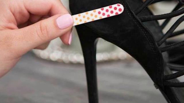 Найдутся у каждого дома: 7 спасительных средств по уходу за одеждой и обувью смотреть онлайн