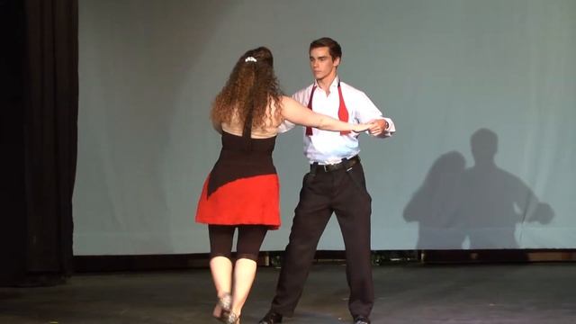 Rumba Routine смотреть онлайн