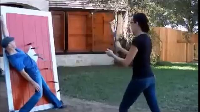 Искусство метания ножа!!!!! Art knife throwing смотреть онлайн