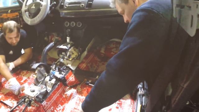 Шумоизоляция автомобилей в стиле манекен челлендж от Авто-Локер смотреть онлайн