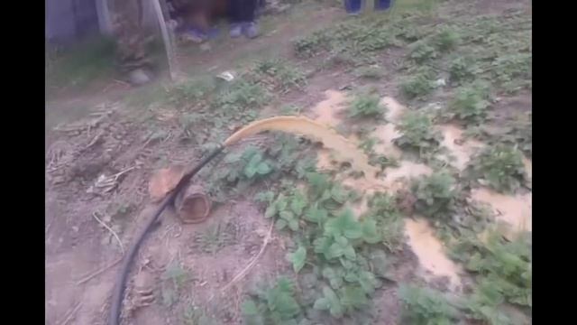 Два способа ручного бурения скважин на воду, ударно канатное и гидробурение!!! смотреть онлайн