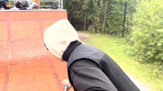 GAME OF SCOOT | ПАРКЕРЫ ИГРАЮТ В СКУТ смотреть онлайн