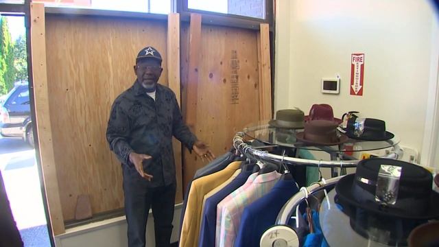 Tacoma's Mr. Mac clothing store burglarized three times in less than a week смотреть онлайн