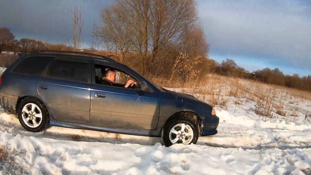 Плюшевый оффроад/ Сравнение полного привода Калдины и Короллы/ Бездорожье/ 4WD/ Toyota смотреть онлайн