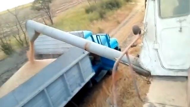 Модернизованый выгрузной шнек СК 5 смотреть онлайн