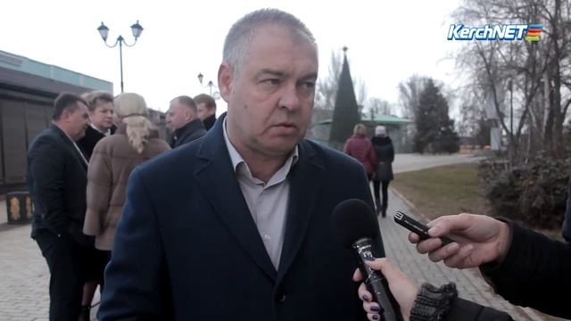 Керчь: Глава администрации заверил, что Керчь не останется без воды смотреть онлайн