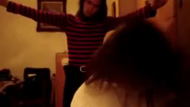 Headbanging to Full Metal Contact смотреть онлайн
