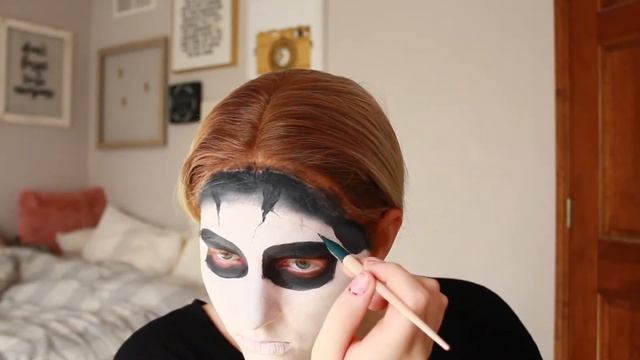 Paint Splatter Skull Halloween Look | Eleanor Jane смотреть онлайн