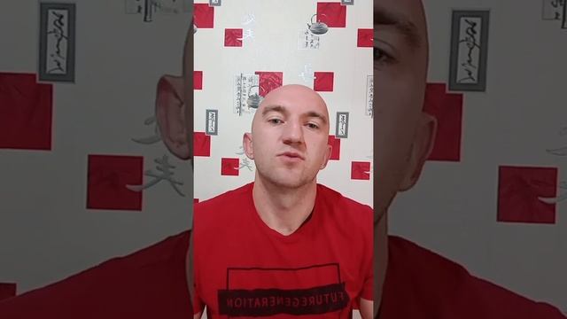 Можно ли через натяжной потолок вкрутить саморез?