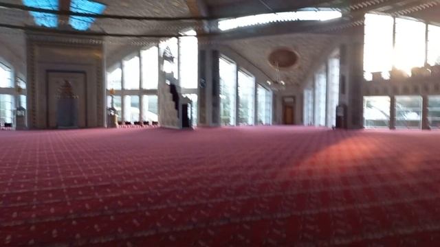 Мечеть "Сердце матери" г. Аргун - внутреннее убранство смотреть онлайн