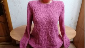 Розовый джемпер спицами