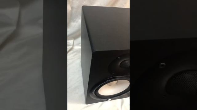 Yamaha HS8