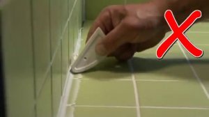 Шпатель для затирки силикона