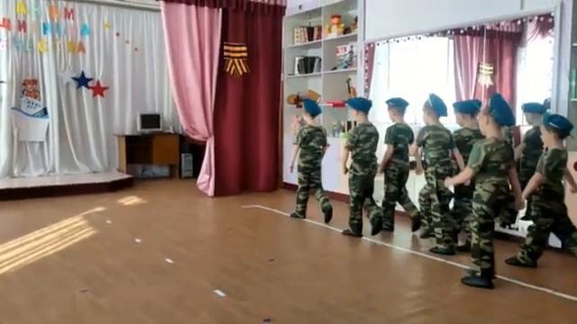 Муниципальный конкурс строя и песни