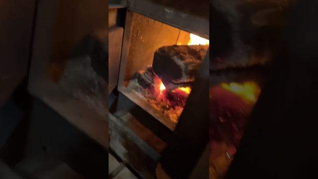 Топим баню часть 2, баня на дровах#рекомендации #баня #длядуши смотреть онлайн