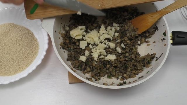 Куриные подушечки с грибами и сыром / Рецепты куриной грудки в духовке смотреть онлайн