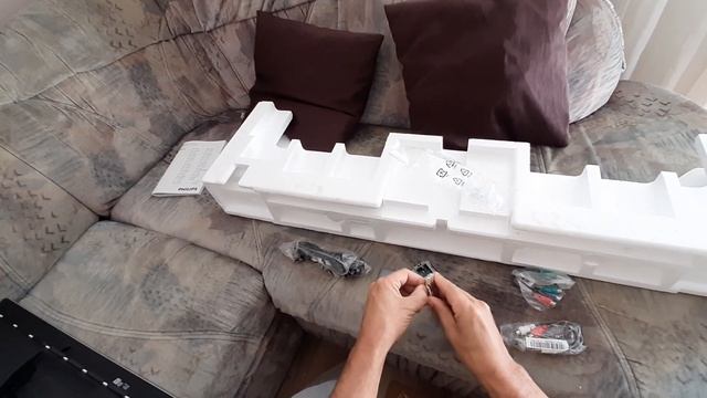 Ambilight Smart Android Philips TV - 43PUS7304/12 смотреть онлайн