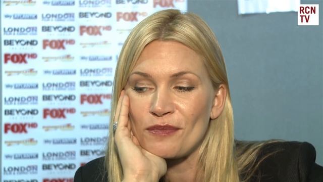 Natasha Henstridge Interview смотреть онлайн