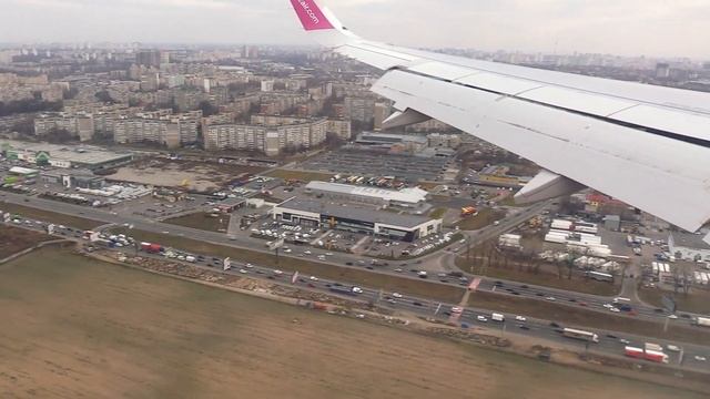 Wizzair A320 Landing Kyiv Zhuliany Airport смотреть онлайн