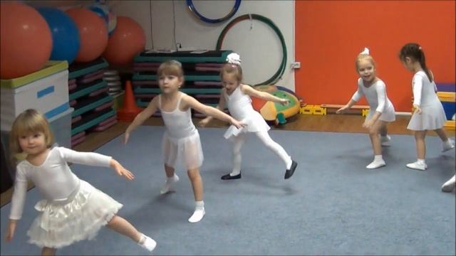 Ритмика для детей 3-4 лет. Открытые занятия /14.12.2016г/ смотреть онлайн