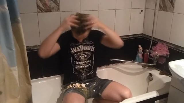 Что делать если закончился шампунь/Яичный беспредел