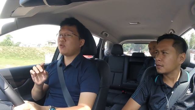 2019 Nissan X-Trail Hybrid Review with Cardock | EvoMalaysia.com смотреть онлайн