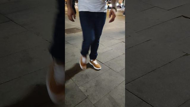 красивой красовка карирнивий