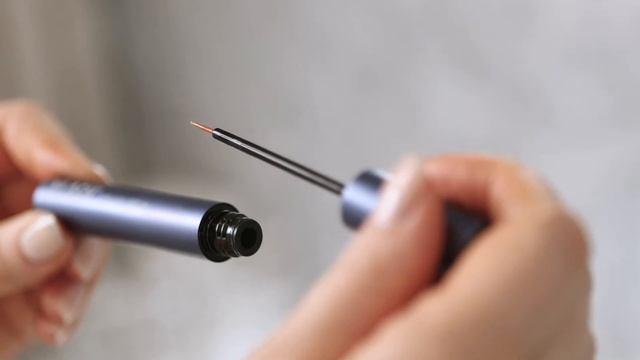 This is how you apply Xlash Eyelash Serum смотреть онлайн