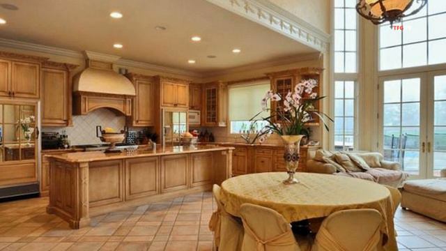 Tracy Morgan | House Tour смотреть онлайн