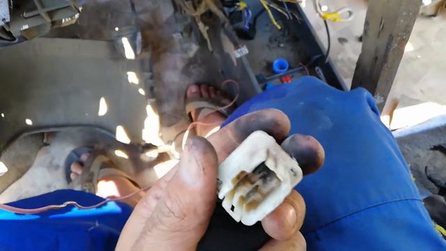 Тайота превия замыкание проводки и фары смотреть онлайн