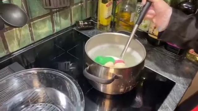 #Ом ном ном" с Андрианом. Готовим Данго смотреть онлайн