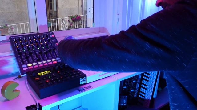 Faking jazz with Digitakt, Arturia Keystep 37 and Ipad Samplr смотреть онлайн