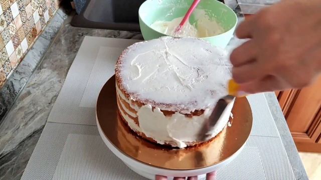 Сборка и оформление торта к Дню рождения. #еда #торт #кондитер #вкусно #сладости смотреть онлайн