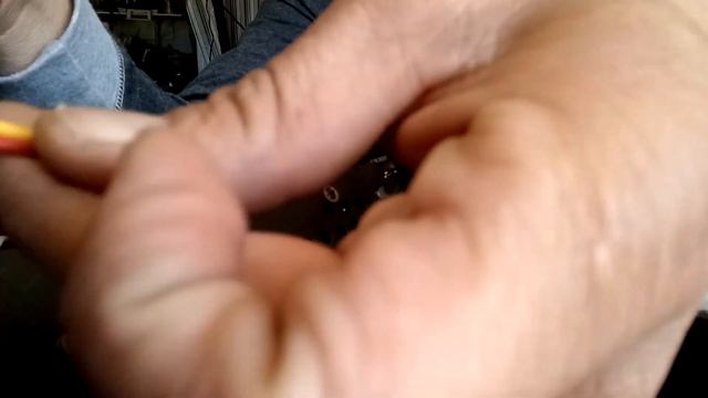 How to use a 6 pin power supply on a 8 pin graphics card смотреть онлайн