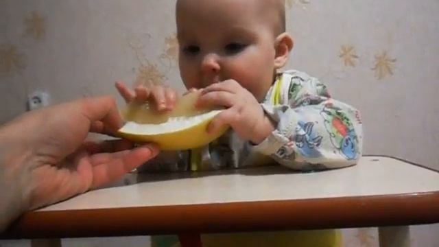 первый раз кушаем помело смотреть онлайн