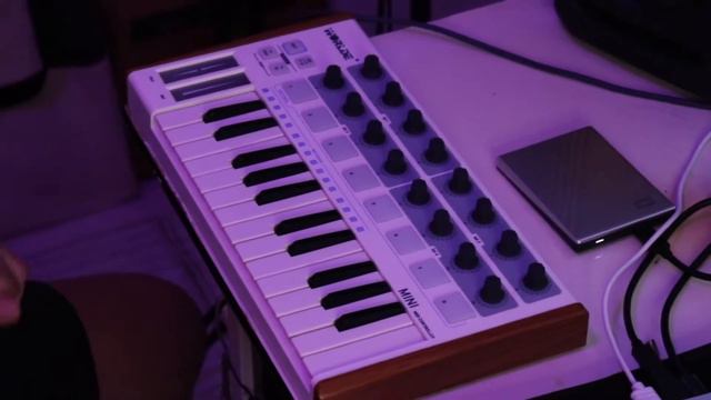 Billie Eilish - bad guy ( Midi Keyboard Cover ) [ Instrumental ] смотреть онлайн