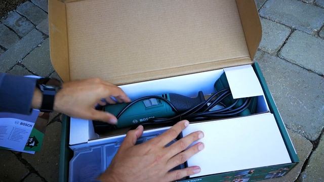 Unpacking / Unboxing Sanding Roller Bosch Texoro 06033B5100