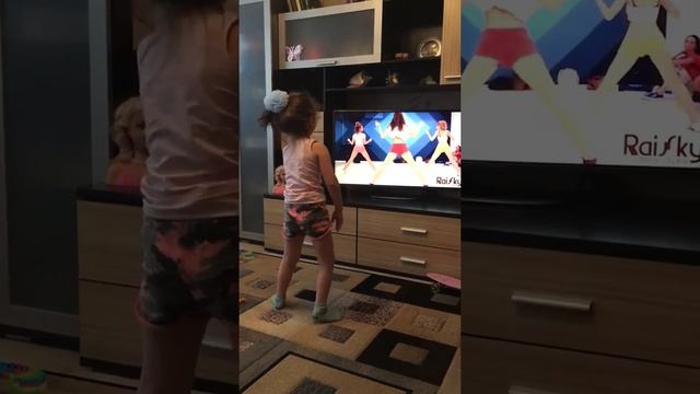 Ну типа тверк)))) смотреть онлайн