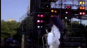 Diana Ross - Ain't No Mountain High Enough (Live from Central Park '83)